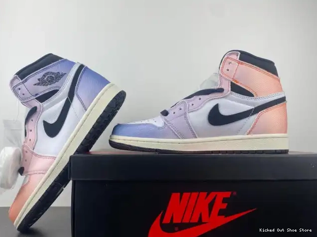 Kicked Out Shoe Store 1 Retro High OG Skyline DX0054-805 Jordan 0603
